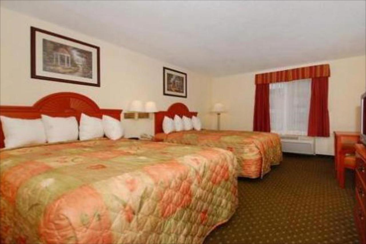Quality Inn & Suites Hershey Exterior photo